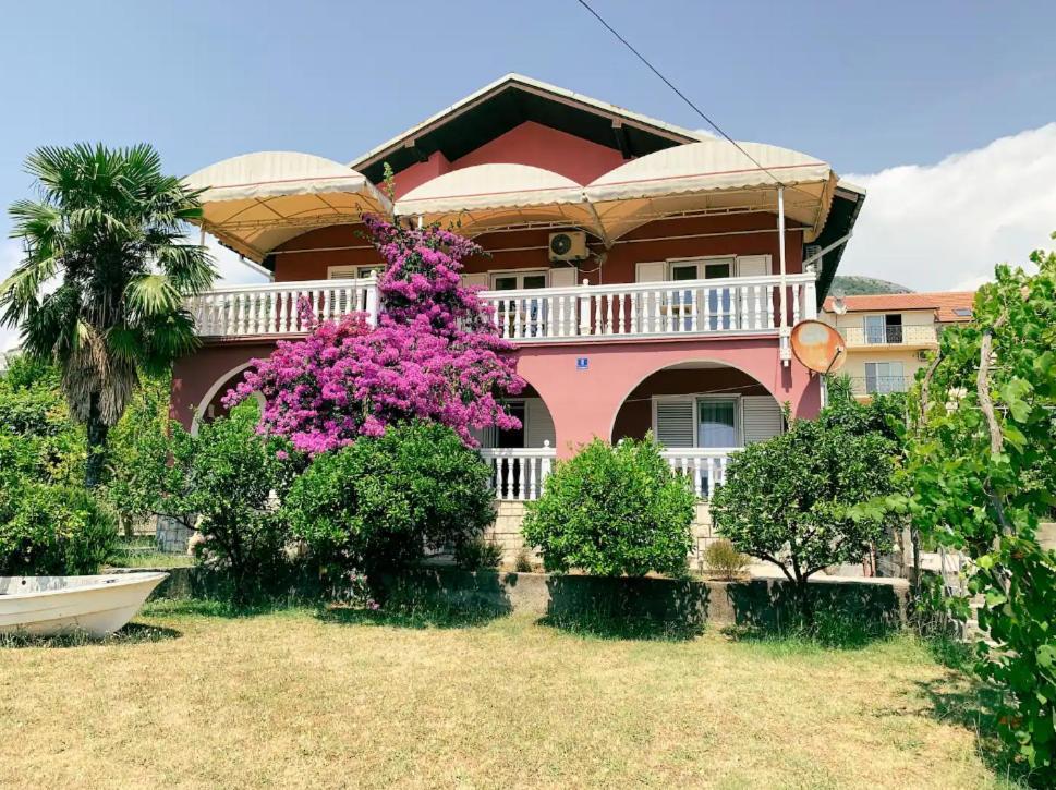 Peaceful, Cosy Tivat Guesthouse Εξωτερικό φωτογραφία