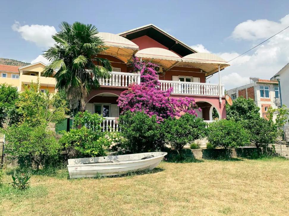 Peaceful, Cosy Tivat Guesthouse Εξωτερικό φωτογραφία